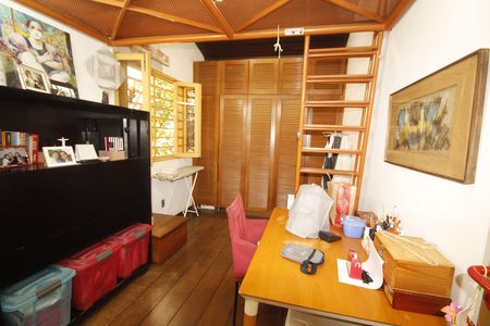 Casa à venda com 267m², 4 quartos e 3 vagasquarto 3