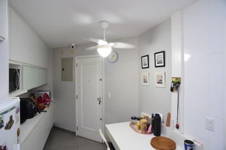 Apartamento à venda com 126m², 3 quartos e 2 vagasCozinha