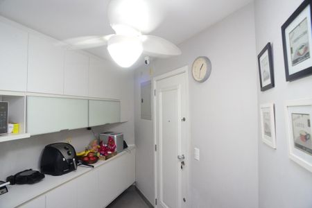 Apartamento à venda com 126m², 3 quartos e 2 vagasCozinha