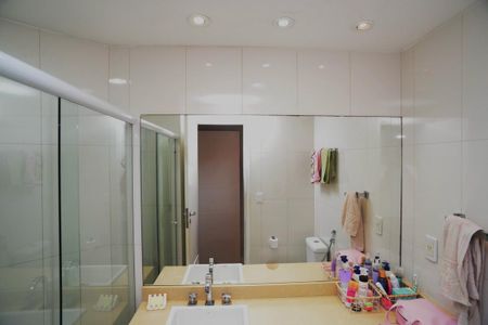 Apartamento à venda com 126m², 3 quartos e 2 vagasBanheiro Social