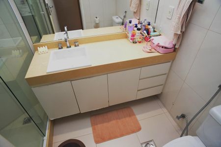 Apartamento à venda com 126m², 3 quartos e 2 vagasBanheiro Social