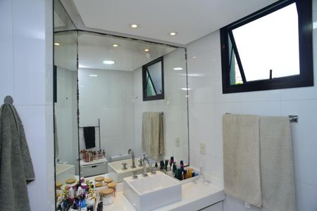Apartamento à venda com 126m², 3 quartos e 2 vagasBanheiro Suíte
