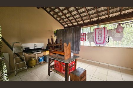 Casa à venda com 250m², 2 quartos e 10 vagas