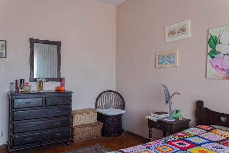 Casa à venda com 196m², 4 quartos e 2 vagasQuarto 1