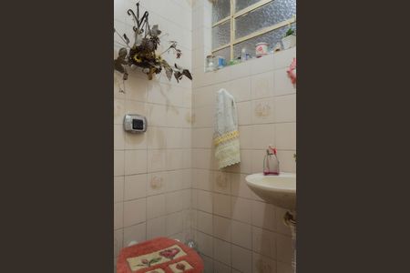 Casa à venda com 196m², 4 quartos e 2 vagasLavabo