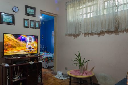 Casa à venda com 196m², 4 quartos e 2 vagasSala de TV