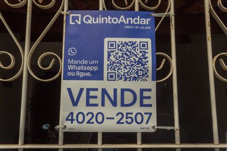 Casa à venda com 196m², 4 quartos e 2 vagasPlaca