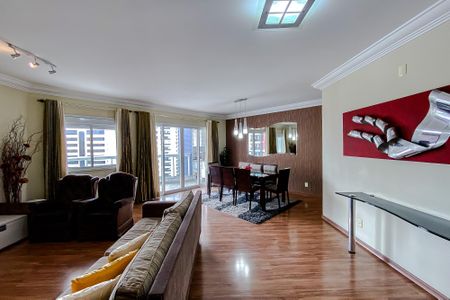 Apartamento para alugar com 132m², 3 quartos e 3 vagasSala