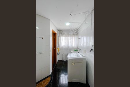 Apartamento para alugar com 132m², 3 quartos e 3 vagasÁrea de Serviço