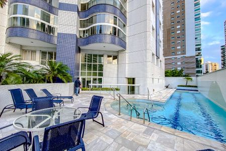 Apartamento para alugar com 132m², 3 quartos e 3 vagasÁrea comum - Piscina