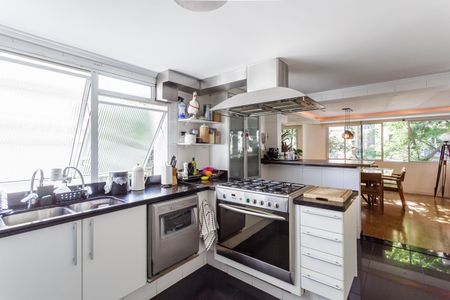 Apartamento à venda com 150m², 3 quartos e 2 vagasCozinha