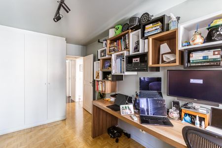 Apartamento à venda com 150m², 3 quartos e 2 vagasQuarto 1
