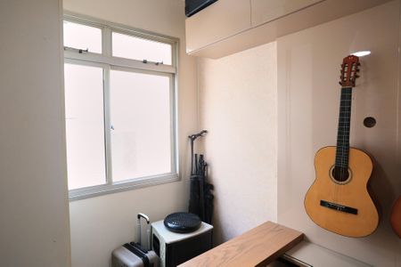 Apartamento à venda com 174m², 4 quartos e 2 vagasEscritório