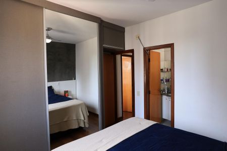 Apartamento à venda com 174m², 4 quartos e 2 vagasSuíte