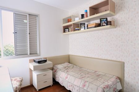 Apartamento à venda com 174m², 4 quartos e 2 vagasQuarto