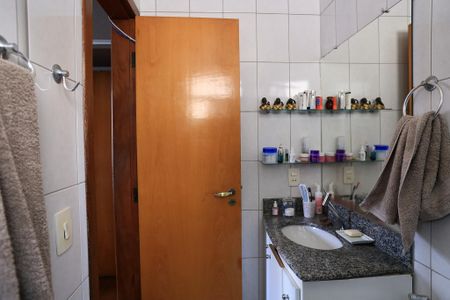 Apartamento à venda com 174m², 4 quartos e 2 vagasBanheiro da Suíte