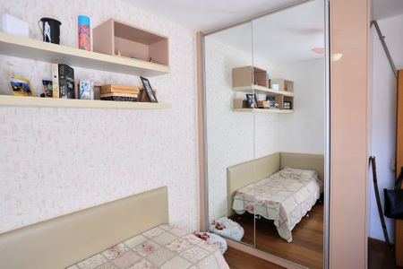 Apartamento à venda com 174m², 4 quartos e 2 vagasQuarto