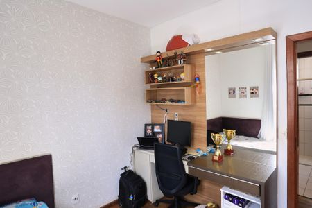 Apartamento à venda com 174m², 4 quartos e 2 vagasQuarto 1