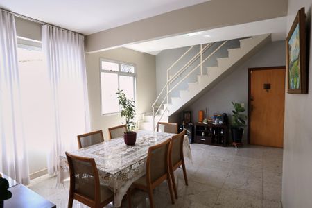 Apartamento à venda com 174m², 4 quartos e 2 vagasSala
