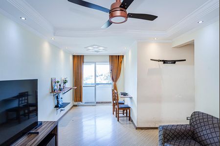 Apartamento à venda com 75m², 3 quartos e 1 vaga Apartamento à venda com 75m², 3 quartos e 1 vagaSala