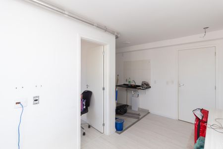 Apartamento para alugar com 33m², 2 quartos e sem vaga Apartamento para alugar com 33m², 2 quartos e sem vagaSala