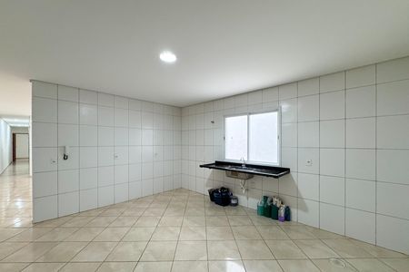 Casa para alugar com 165m², 3 quartos e sem vagaCozinha 