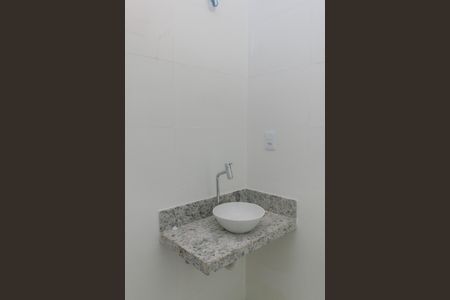 Casa à venda com 80m², 2 quartos e 2 vagas