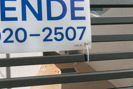 Casa à venda com 80m², 2 quartos e 2 vagas