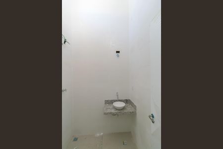Casa à venda com 80m², 2 quartos e 2 vagas