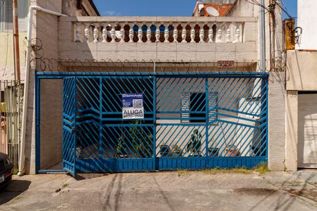 Casa para alugar com 125m², 3 quartos e 1 vaga Casa para alugar com 125m², 3 quartos e 1 vagaFachada