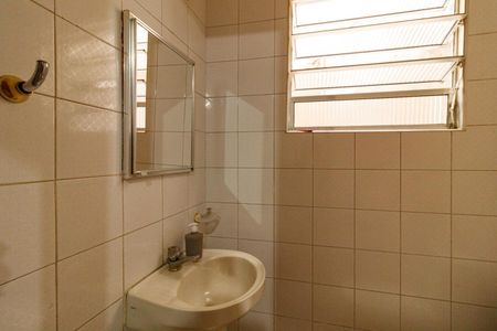 Casa para alugar com 125m², 3 quartos e 1 vaga Casa para alugar com 125m², 3 quartos e 1 vagaBanheiro