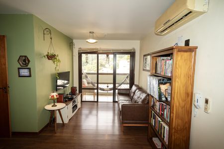 Sala de apartamento para alugar com 2 quartos, 105m² em Higienópolis, Porto Alegre