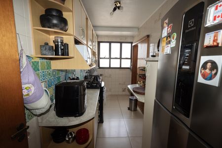 Apartamento à venda com 105m², 2 quartos e 2 vagasCozinha