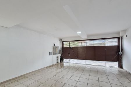 Casa para alugar com 201m², 3 quartos e 1 vagaQuintal