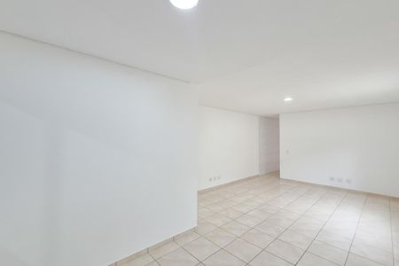 Sala de casa para alugar com 3 quartos, 201m² em Ferrazópolis, São Bernardo do Campo