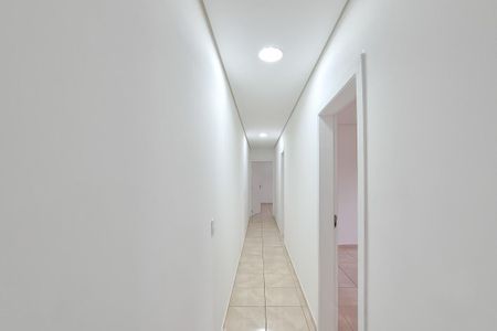 Corredor de casa para alugar com 3 quartos, 201m² em Ferrazópolis, São Bernardo do Campo