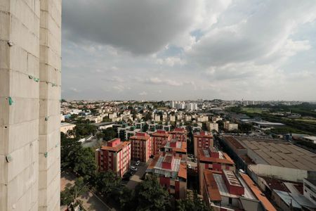 Vista da Sala/Cozinha de apartamento para alugar com 2 quartos, 33m² em Vila Silvia, São Paulo