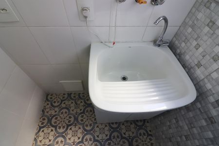 Apartamento para alugar com 58m², 2 quartos e 1 vagaÁrea de Serviço