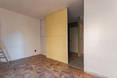 Quarto de kitnet/studio para alugar com 1 quarto, 27m² em Jardim Dona Leopoldina, Porto Alegre