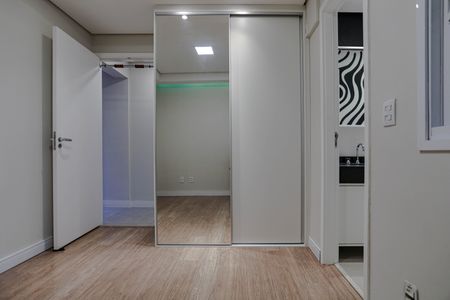 Apartamento para alugar com 124m², 4 quartos e 3 vagas Apartamento para alugar com 124m², 4 quartos e 3 vagasQuarto 2 - Suíte
