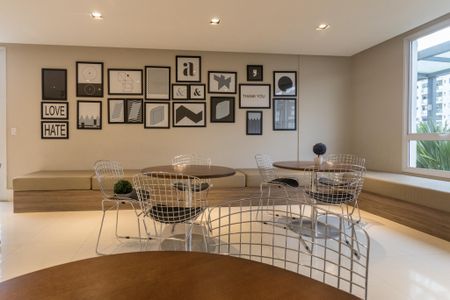 Apartamento para alugar com 124m², 4 quartos e 3 vagas Apartamento para alugar com 124m², 4 quartos e 3 vagasÁrea Comum