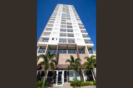 Apartamento para alugar com 71m², 2 quartos e 1 vaga Apartamento para alugar com 71m², 2 quartos e 1 vagaFachada