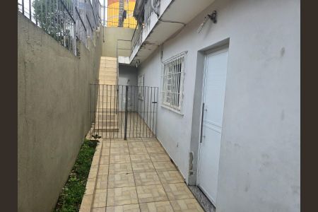 Casa à venda com 210m², 5 quartos e 5 vagas Casa à venda com 210m², 5 quartos e 5 vagasÁrea externa