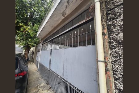 Casa à venda com 210m², 5 quartos e 5 vagas Casa à venda com 210m², 5 quartos e 5 vagasÁrea externa