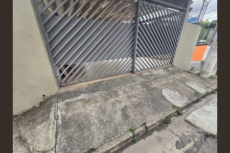 Casa à venda com 210m², 5 quartos e 5 vagas Casa à venda com 210m², 5 quartos e 5 vagasÁrea externa