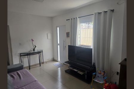 Sala de casa à venda com 5 quartos, 210m² em Vila Moraes, São Paulo
