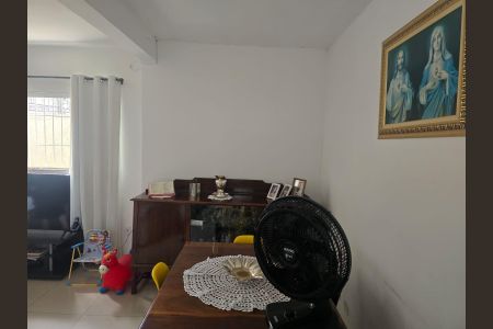 Sala de casa à venda com 5 quartos, 210m² em Vila Moraes, São Paulo