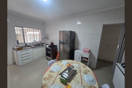 Cozinha de casa à venda com 5 quartos, 210m² em Vila Moraes, São Paulo