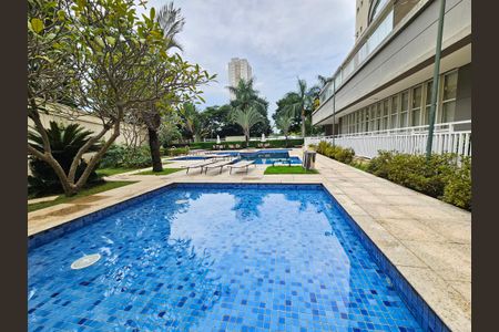 Apartamento à venda com 105m², 2 quartos e 2 vagasÁrea comum - Piscina
