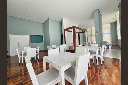 Apartamento à venda com 105m², 2 quartos e 2 vagasÁrea comum - Salão de festas